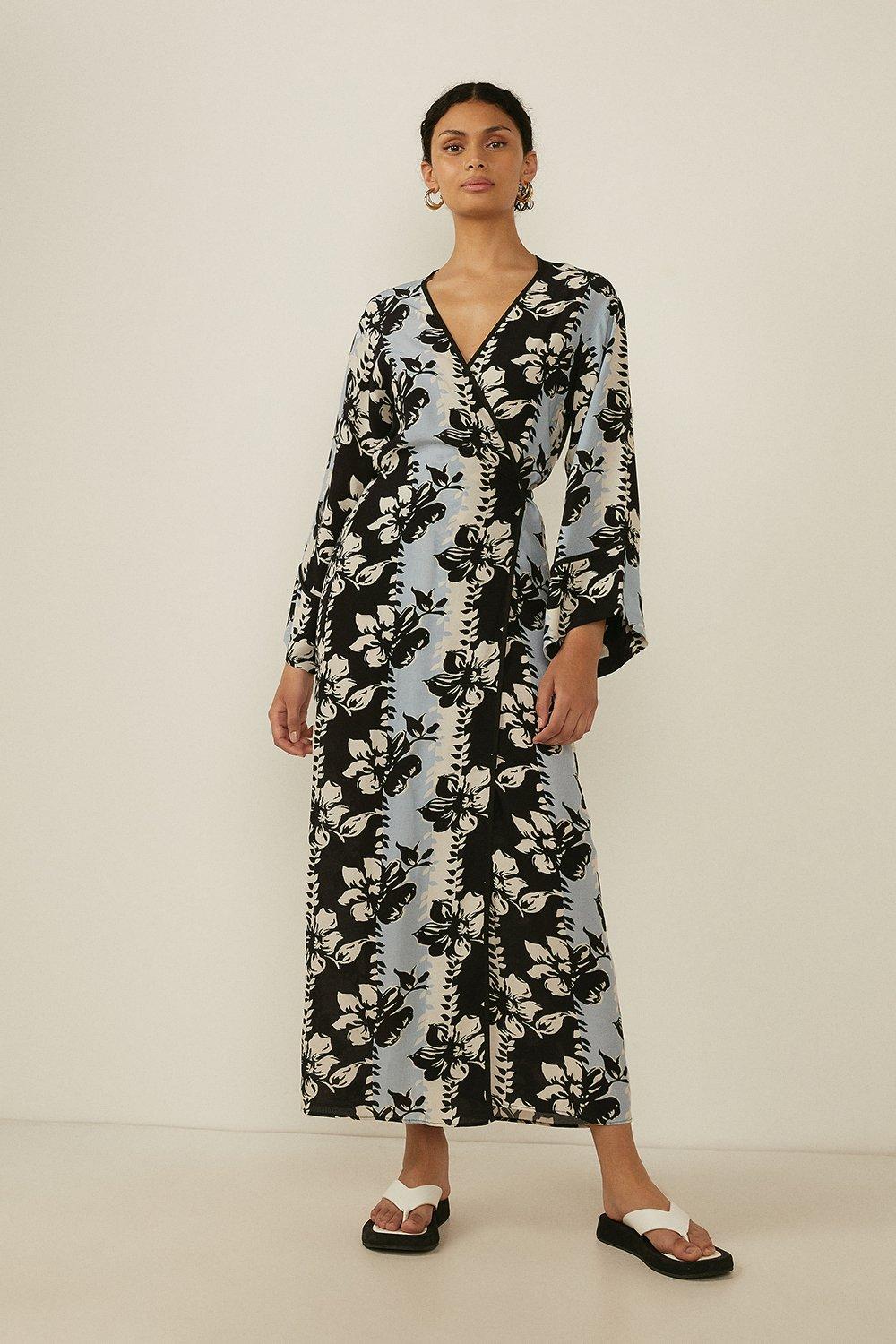 Vertical Floral Printed Midi Kimono ...